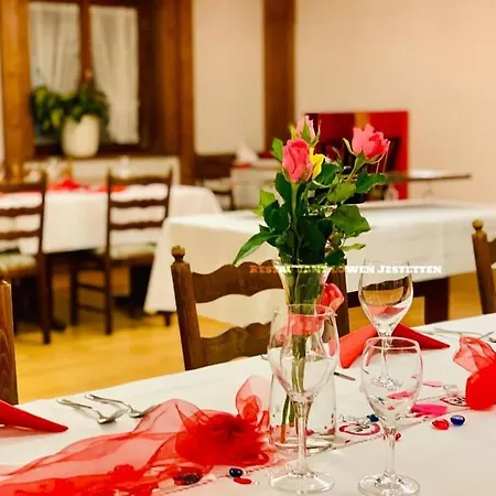 Hotel-restaurant Zum Loewen Йештеттен